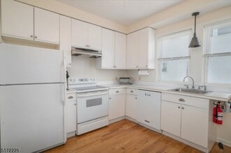 56 Franklin Pl in Summit, NJ - Building Photo - Building Photo