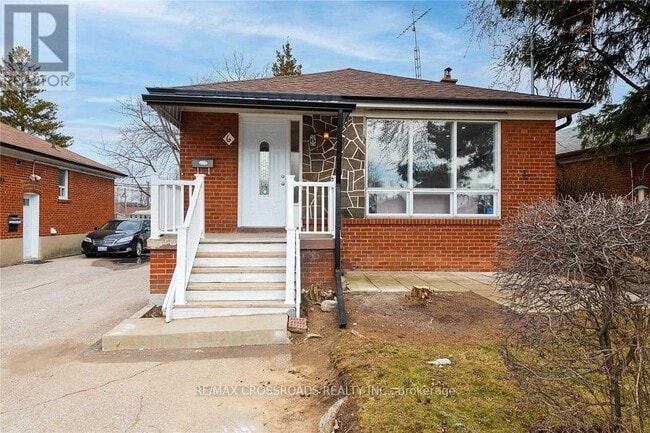 property at 6 Larkhall Ave