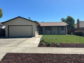 37051 Shasta St in Fremont, CA - Building Photo