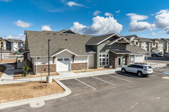 Prospector Pointe Apartments in Caldwell, ID - Foto de edificio - Building Photo