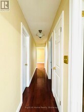 4054 Apple Valley Ln in Burlington, ON - Building Photo - Building Photo