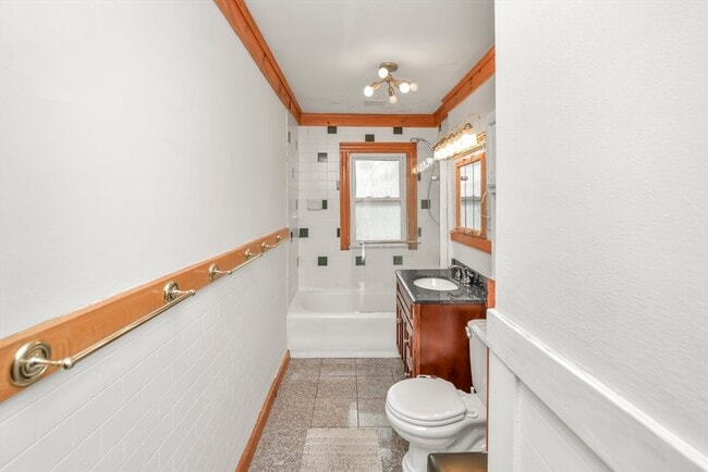 404 Mt Auburn St in Watertown, MA - Building Photo - Building Photo