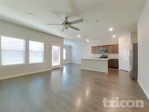 3609 Doris Dr in Denton, TX - Foto de edificio - Building Photo