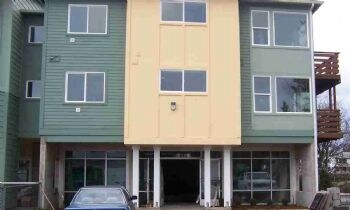 13505 Ambaum Blvd SW in Burien, WA - Building Photo - Building Photo