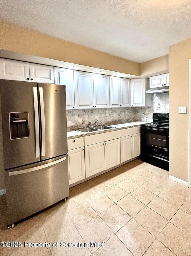 1213 Lori Dr in Old Forge, PA - Building Photo - Building Photo