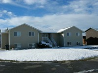 913 Jeanette Pl in Belgrade, MT - Building Photo