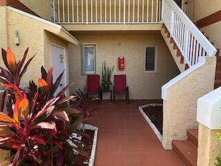 1562 SE Royal Green Cir-Unit -104 in Port St. Lucie, FL - Building Photo