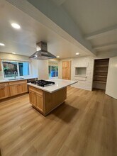 893 Blue Spring Dr in Westlake Village, CA - Building Photo - Building Photo