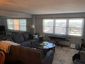 2909 N Sheridan Rd in Chicago, IL - Building Photo - Building Photo