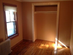 219 Ulster St, Unit 1 in Syracuse, NY - Building Photo - Building Photo