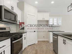 16414 Crossing Cir in Lindale, TX - Building Photo - Building Photo