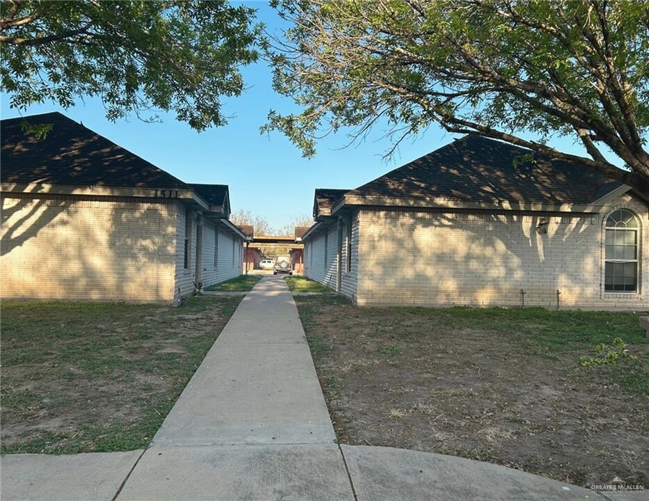 1511 Nassau St in Edinburg, TX - Foto de edificio