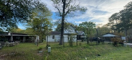 20696 Brazos Dr in New Caney, TX - Building Photo - Building Photo