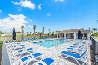 4159 Lagoon Shore Dr in Greenacres, FL - Building Photo - Building Photo