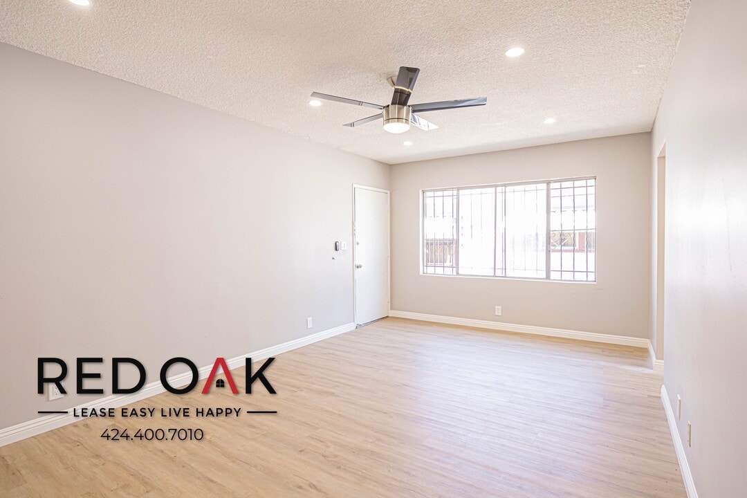 1589 E 47th St in Los Angeles, CA - Building Photo