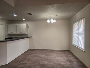 3110 111th St-Unit -B in Lubbock, TX - Building Photo - Building Photo