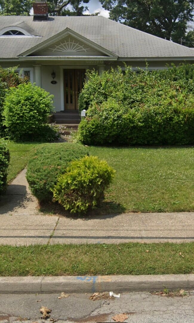 40 Elm St Apartments and Nearby Freeport Apartments For Rent Freeport, NY