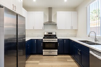 13680 Mark Dr in Desert Hot Springs, CA - Foto de edificio - Building Photo