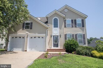 24676 Broad Creek Dr in Hollywood, MD - Building Photo - Building Photo