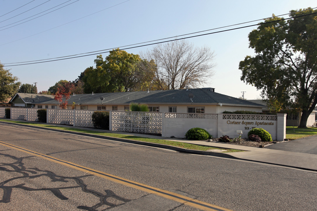 Cortner Square Apartments in Hanford, CA - Building Photo