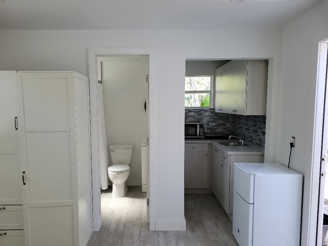4500 SW 62nd Ave, Unit CORAL LAKE in Miami, FL - Building Photo - Building Photo