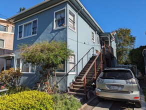 2319 Ward St in Berkeley, CA - Building Photo - Building Photo