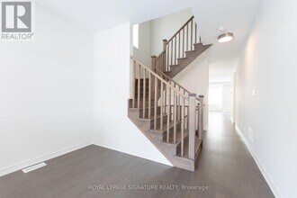 3216 Meadowridge Dr in Oakville, ON - Building Photo - Building Photo