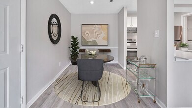 Isles at East Millenia in Orlando, FL - Foto de edificio - Building Photo