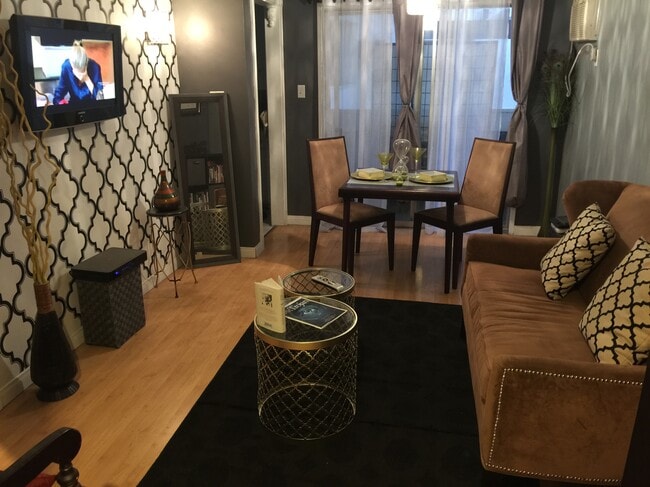 property at 960 Larrabee St