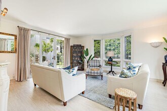 155 Peruvian Ave in Palm Beach, FL - Building Photo - Building Photo