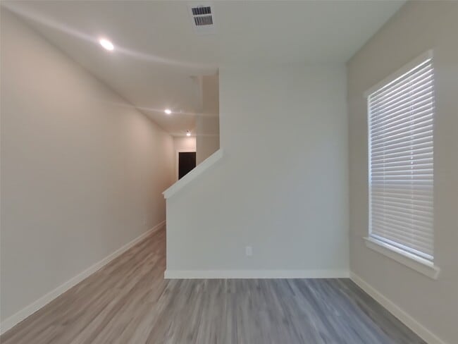 9835 Willow Creek Commerce Dr in Tomball, TX - Foto de edificio - Building Photo