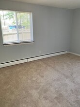 1617 Kensington Ave in Cheektowaga, NY - Building Photo - Building Photo