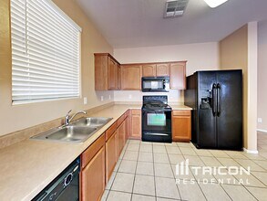 45707 W Guilder Ave in Maricopa, AZ - Building Photo - Building Photo