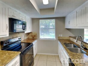 20203 Fox Haven Ln in Humble, TX - Foto de edificio - Building Photo