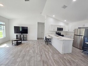 2447 NW 5th St in Okeechobee, FL - Building Photo - Building Photo