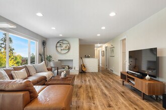 13829 NE 74th St, Unit SI ID1297500P in Redmond, WA - Building Photo - Building Photo