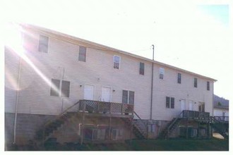 315 Rockwood Ave in Belle, WV - Foto de edificio - Building Photo