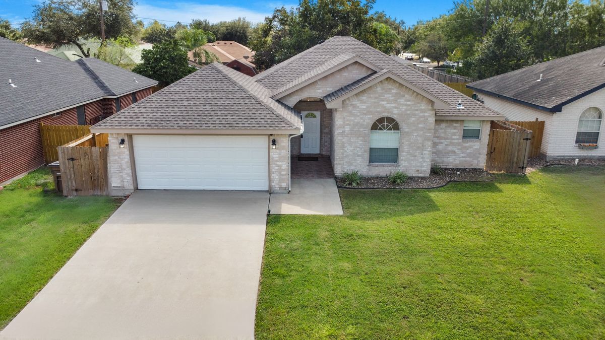 3502 W Alteza Dr in Edinburg, TX - Building Photo