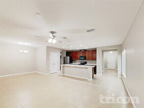 4784 Marcos Cir in Kissimmee, FL - Foto de edificio - Building Photo