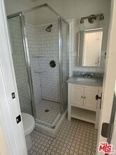 2402 4th St in Santa Monica, CA - Building Photo - Building Photo