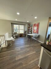 1954 Lindsay Ln, Unit Brentwood beauty in Ann Arbor, MI - Building Photo - Building Photo