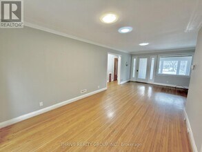 217 Platt's Ln in London, ON - Building Photo - Building Photo