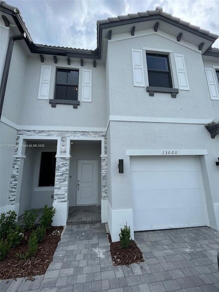 13060 SW 286th Terrace, Unit 46 in Homestead, FL - Building Photo