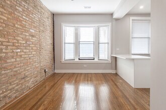 3830 N Wilton Ave in Chicago, IL - Foto de edificio - Building Photo