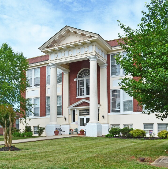 Belleview Apartments in Orange, VA - Building Photo