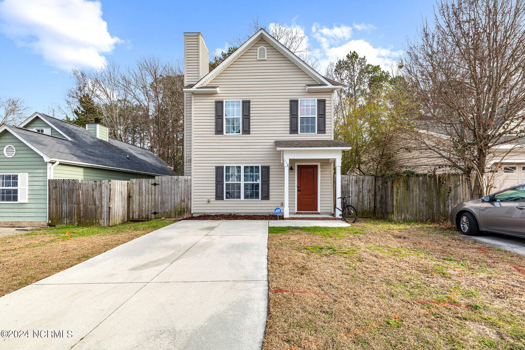 116 Basswood Ct in Jacksonville, NC - Building Photo