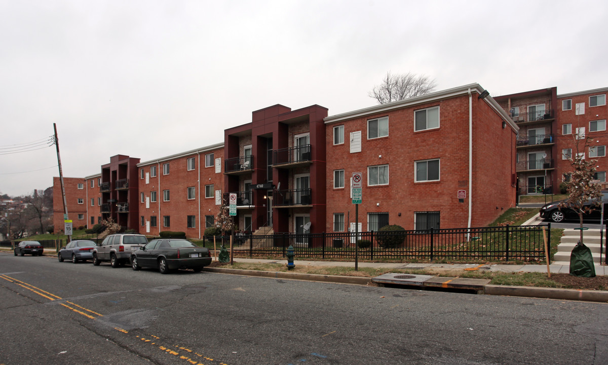 Copeland Manor in Washington, DC - Building Photo