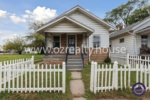 207 Pulaski St in Toledo, OH - Building Photo