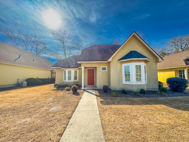 property at 8 Clayton Ln