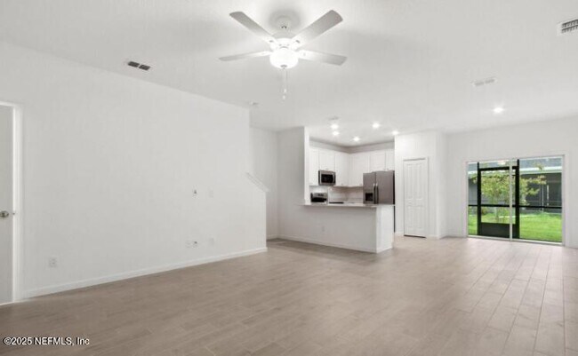 6951 Gable Grv Ave in Jacksonville, FL - Building Photo - Building Photo